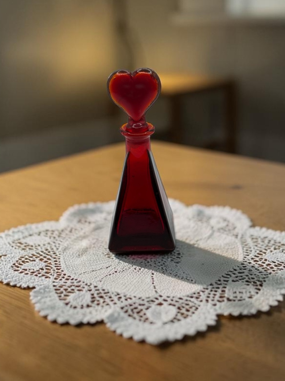 VTG Ruby Red Art Glass Bottle W/ Heart Shaped Stopper Triangle Base Glows 6.5” - Picture 15 of 16